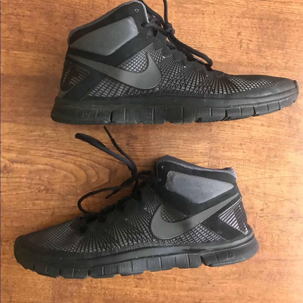 Men’s Nike shoes